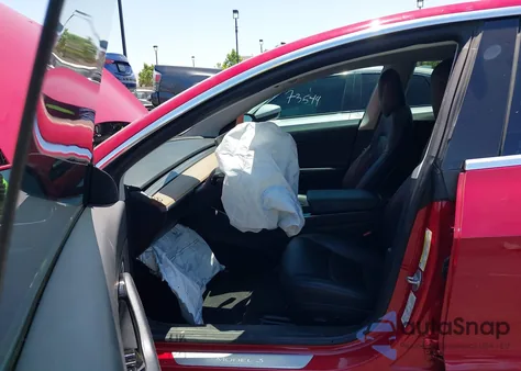 2018 Tesla Model 3 Long Range/Performance из США, поврежденный, VIN 5YJ3E1EB8JF065552